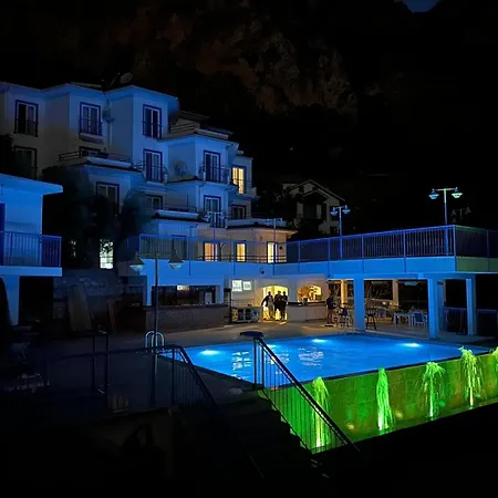 Lavanta Butik Otel Turunc Lägenhetshotell