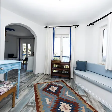 Lavanta Butik Otel Turunc Lägenhetshotell
