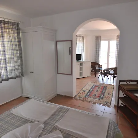 מלון דירות Lavanta Butik 4*