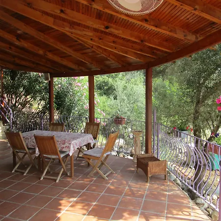 מלון דירות Lavanta Butik 4*