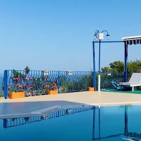 Lavanta Butik Otel Turunc Hotell